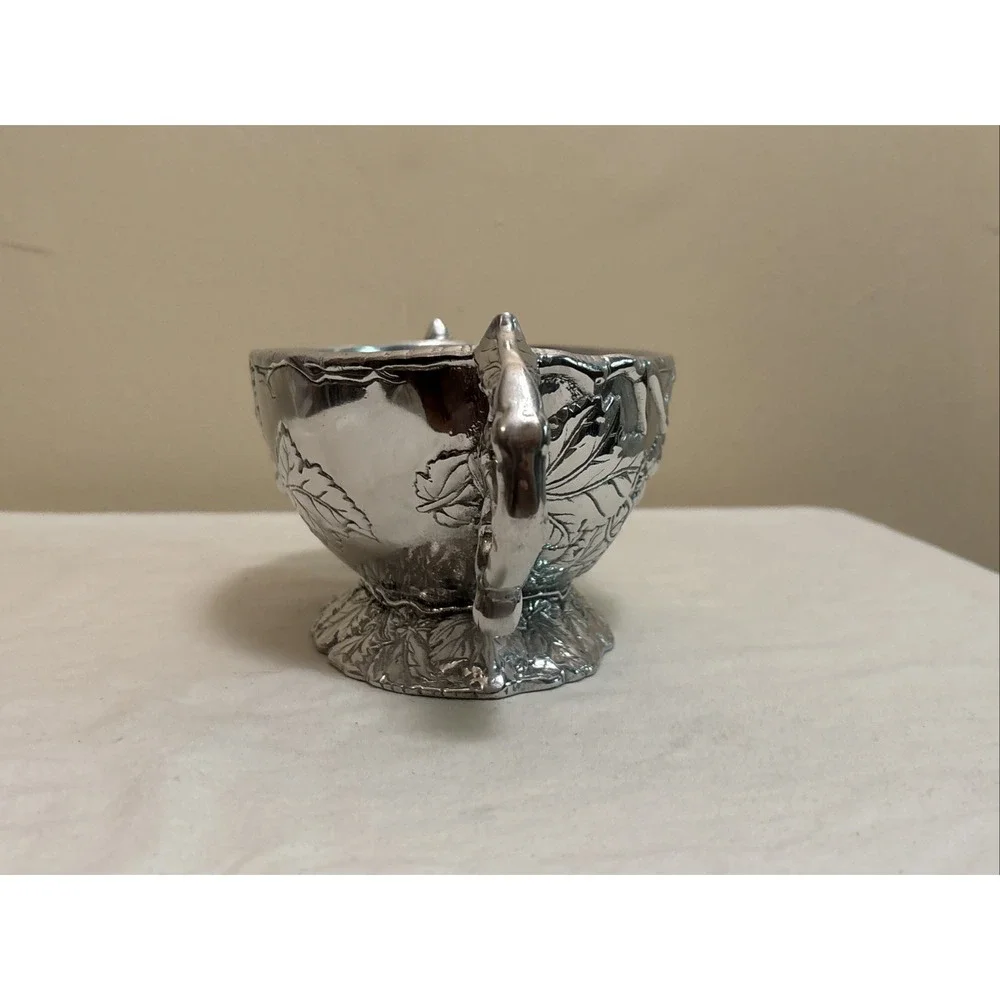 Vintage 1997 Arthur Court Grapevine Pattern Gravy Sauce Boat Aluminum Silver